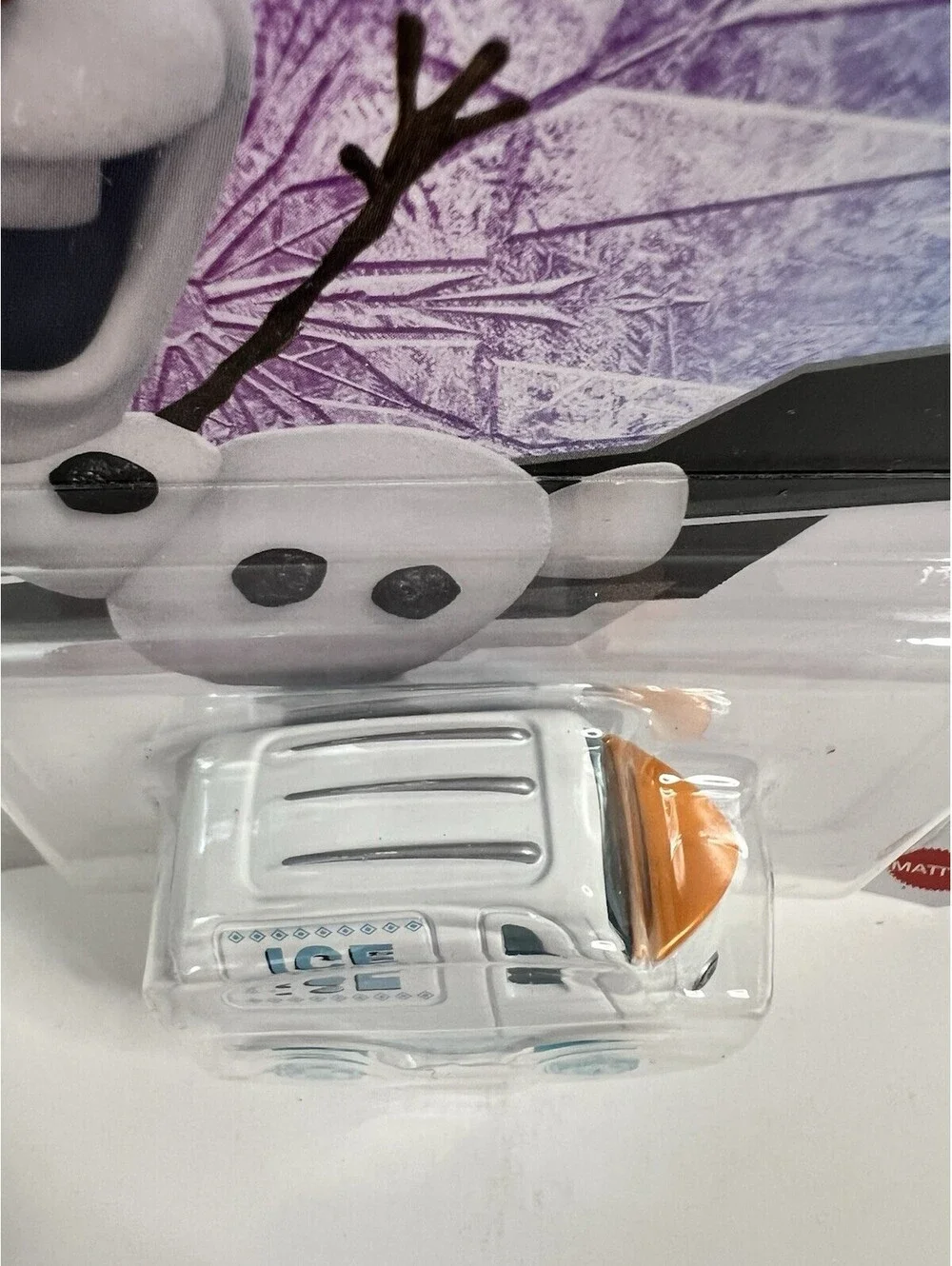 Hot Wheels Character Cars FYW05 Olaf 1:64 Scale Die-Cast Vehicle